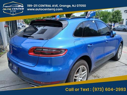 Blue 2017 Porsche Macan Base