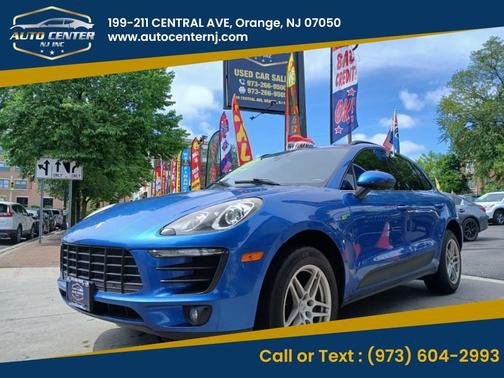 Blue 2017 Porsche Macan Base
