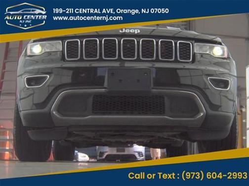 Black 2017 Jeep Grand Cherokee Limited
