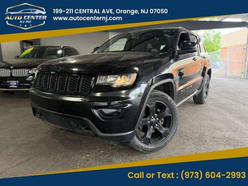 Black 2019 Jeep Grand Cherokee Laredo