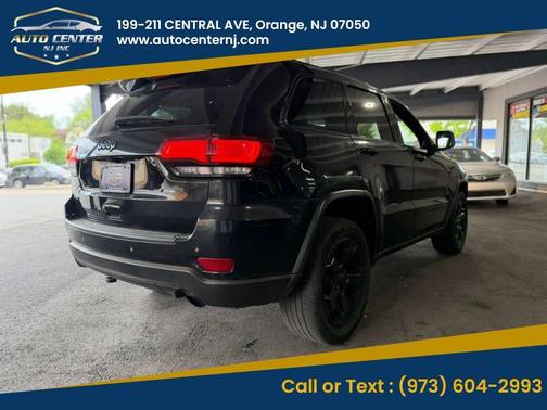 Black 2019 Jeep Grand Cherokee Laredo