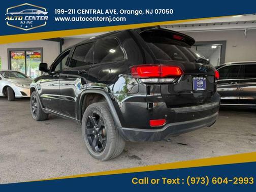 Black 2019 Jeep Grand Cherokee Laredo