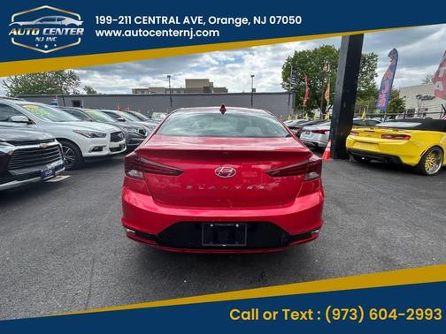 Red 2020 Hyundai ELANTRA SEL