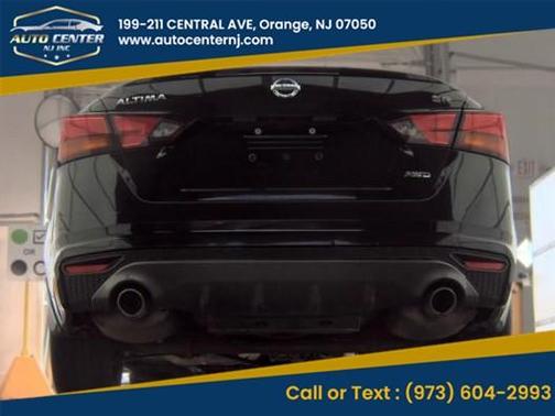 Black 2019 Nissan Altima 2.5 SR
