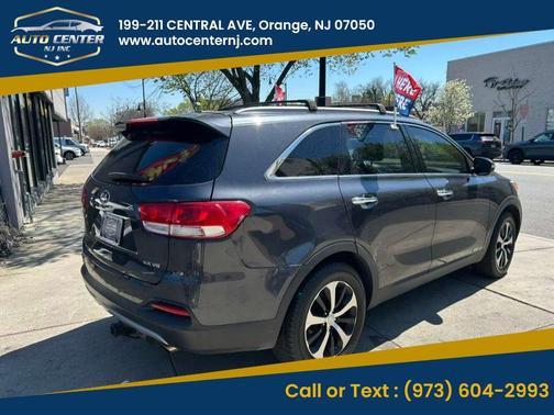 Gray 2018 Kia Sorento EX
