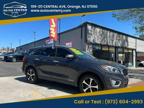 Gray 2018 Kia Sorento EX