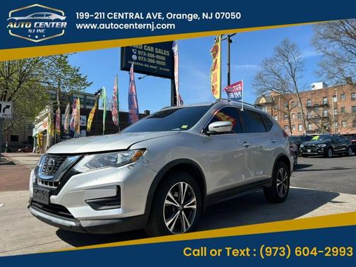 Silver 2019 Nissan Rogue SV