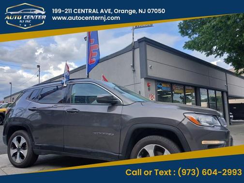 Gray 2018 Jeep Compass Latitude