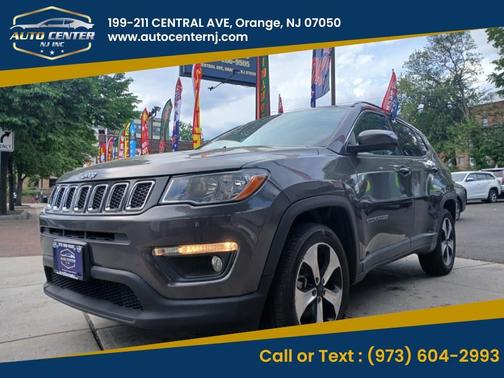 Gray 2018 Jeep Compass Latitude