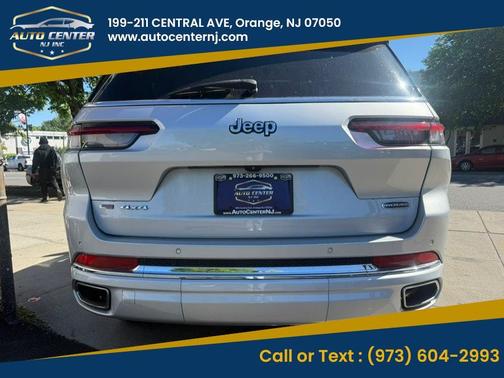 Silver 2021 Jeep Grand Cherokee L Overland