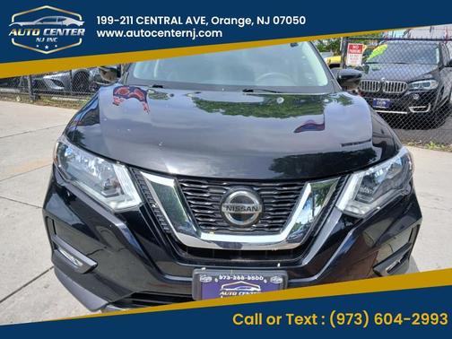 Black 2020 Nissan Rogue SV