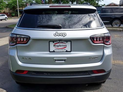 2024 Jeep Compass Latitude Lux