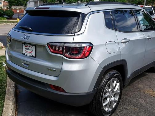 2024 Jeep Compass Latitude Lux