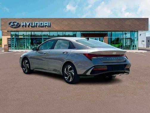 2025 Hyundai ELANTRA HEV Limited