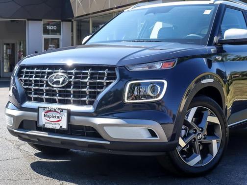 2023 Hyundai VENUE Limited