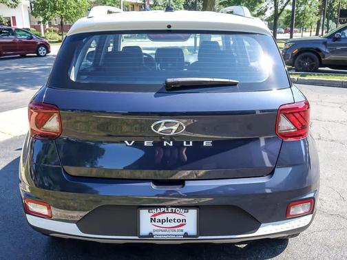 2023 Hyundai VENUE Limited