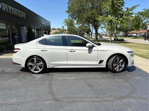 2025 Genesis G70 2.5T