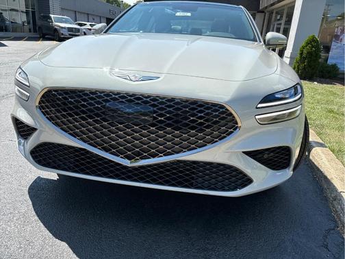 2025 Genesis G70 2.5T