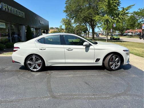 2025 Genesis G70 2.5T