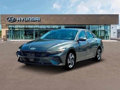 2025 Hyundai ELANTRA Limited