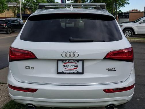 Ibis White 2016 Audi Q5 2.0T Premium
