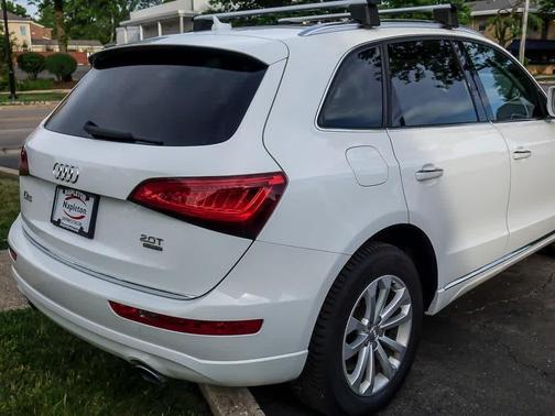Ibis White 2016 Audi Q5 2.0T Premium