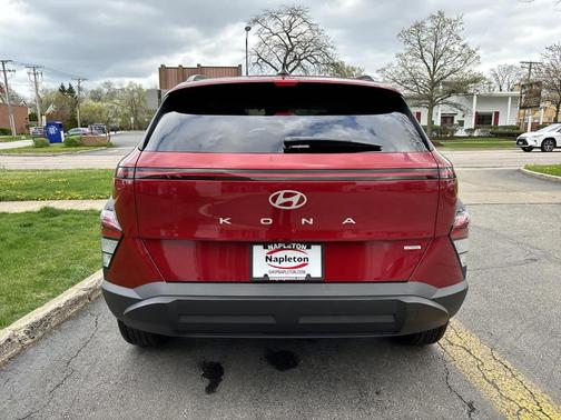 2024 Hyundai KONA SEL