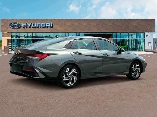 2025 Hyundai ELANTRA HEV Limited