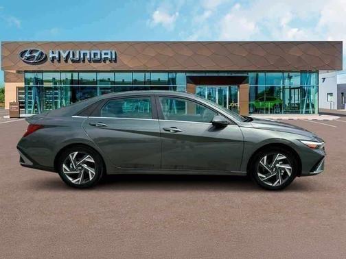 2025 Hyundai ELANTRA HEV Limited