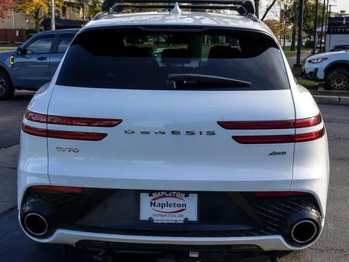 2023 Genesis GV70 2.5T
