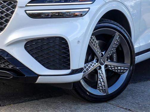 2023 Genesis GV70 2.5T