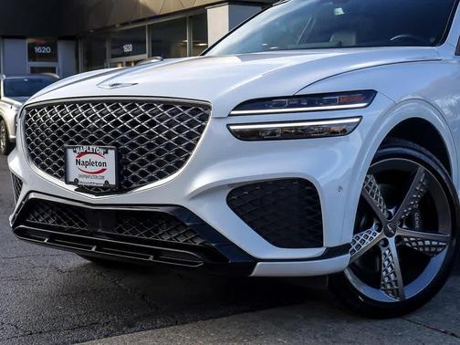 2023 Genesis GV70 2.5T
