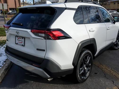 2023 Toyota RAV4 Adventure