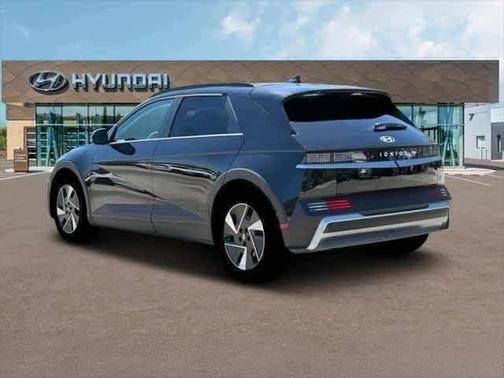 2025 Hyundai IONIQ 5 SEL
