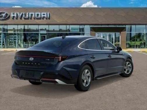 2025 Hyundai SONATA SE