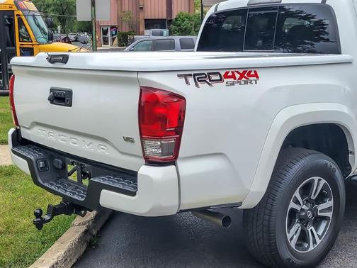 2017 Toyota Tacoma TRD Sport