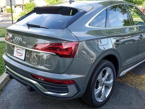 Chronos Gray Metallic 2024 Audi Q5 45 S line quattro Premium