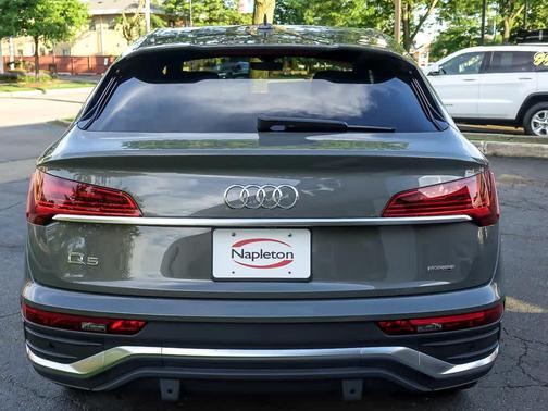 Chronos Gray Metallic 2024 Audi Q5 45 S line quattro Premium