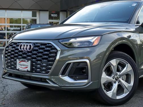 Chronos Gray Metallic 2024 Audi Q5 45 S line quattro Premium