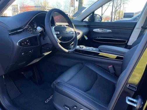 2025 Genesis GV70 2.5T
