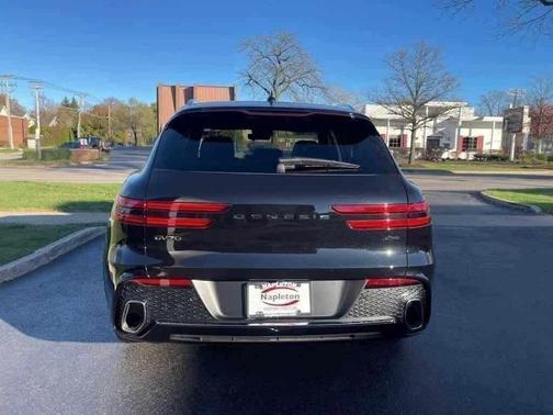 2025 Genesis GV70 2.5T