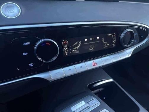 2025 Genesis GV70 2.5T