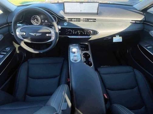 2025 Genesis GV70 2.5T