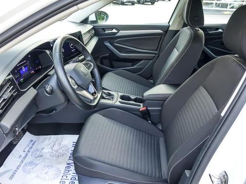 Pure White 2025 Volkswagen Jetta 1.5T S
