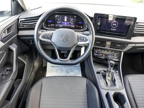 Pure White 2025 Volkswagen Jetta 1.5T S