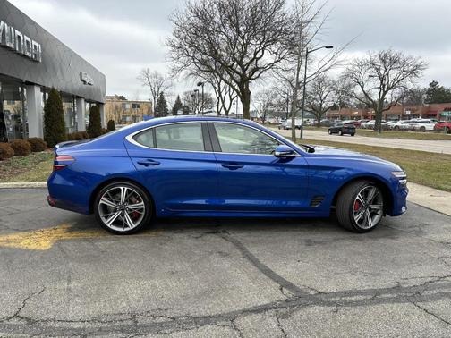 2024 Genesis G70 2.5T