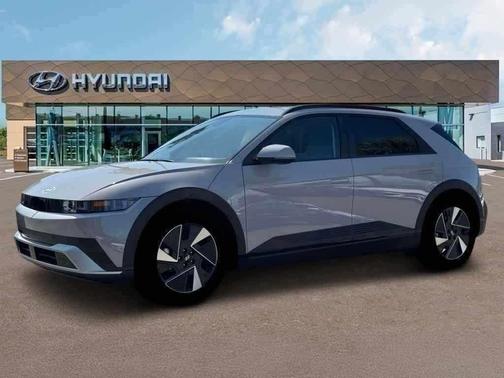 2025 Hyundai IONIQ 5 SEL