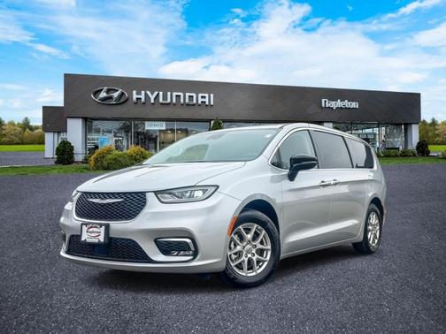 2024 Chrysler Pacifica Touring-L