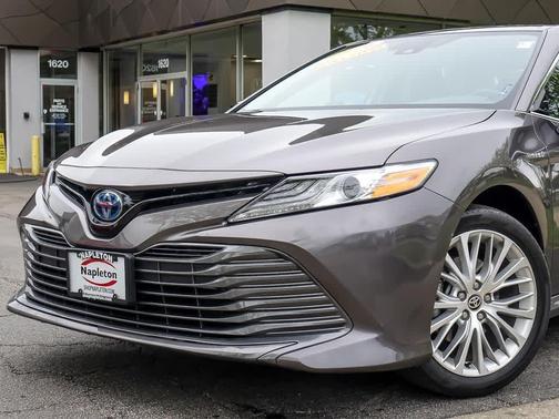 Predawn Gray Mica 2020 Toyota Camry Hybrid XLE