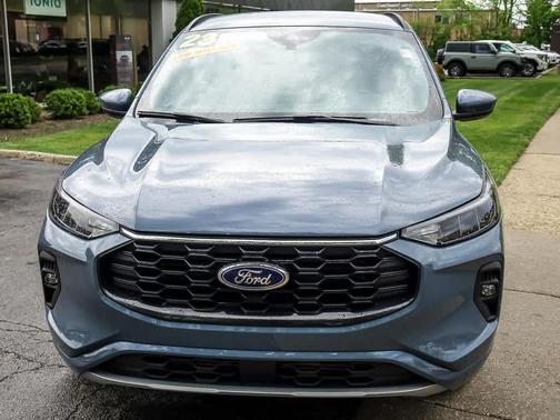 Vapor Blue Metallic 2023 Ford Escape ST-Line Select
